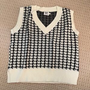 Houndstooth sweater vest